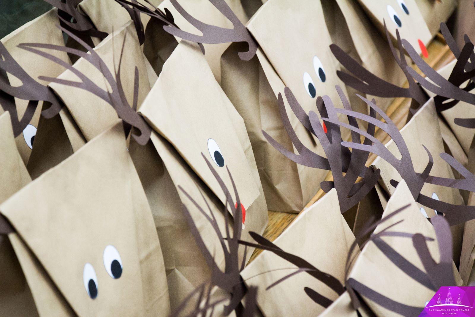 ©1987-2017 SKS Swaminarayan Temple East London